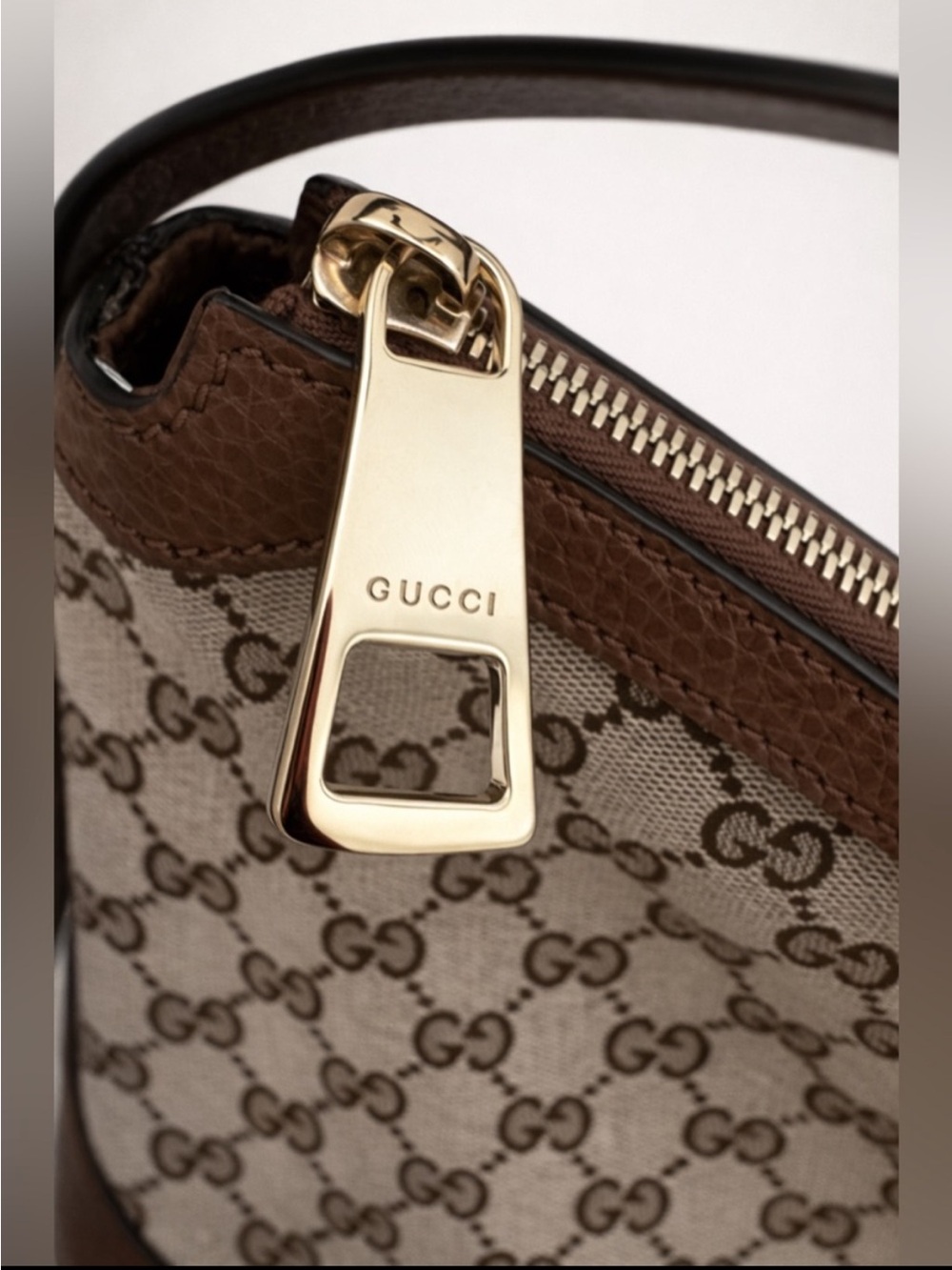 Gucci Original GG Canvas Shoulder Bag & Matching Wallet Set - Picture 12 of 17